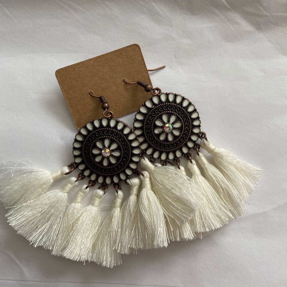 Tassel earrings new